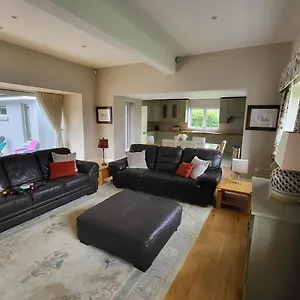 https://the-coach-house-2.dublin-hotelsweb.com