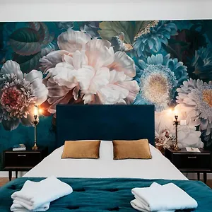 https://les-prcieuses-suites-spa-ii.fr-provencehotel.com